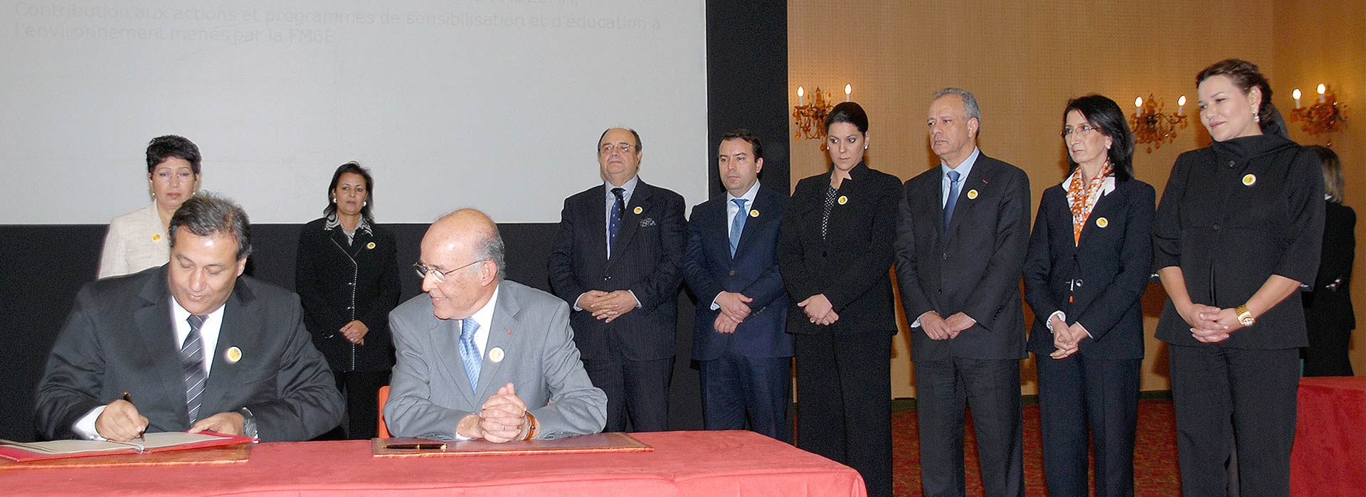03 décembre 2011: <strong>Son Altesse Royale la Princesse Lalla Hasnaa</strong>,préside la réunion du bilan d’étape relative à l’état d’avancement du programme de Sauvegarde et Développement de la Palmeraie de Marrakech