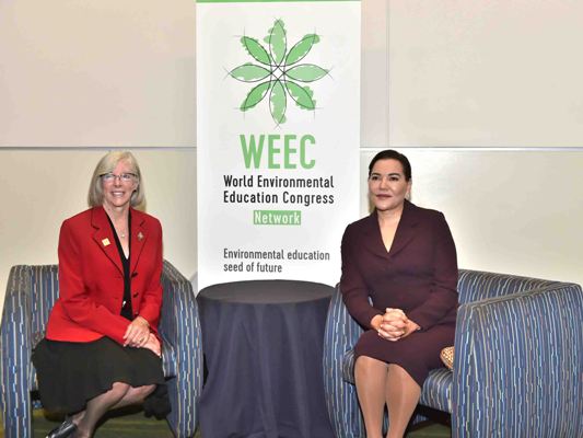 9 Septembre 2017 : <strong>Son Altesse Royale la Princesse Lalla Hasnaa</strong> est l’invitée d’Honneur de la 9e édition du Congrès Mondial de l’Education à l’Environnement (WEEC) à Vancouver.